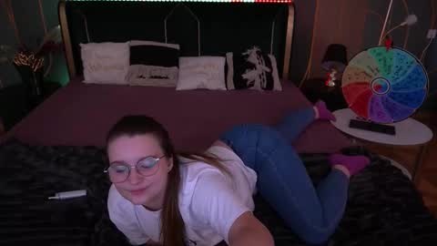 Emily online show from October 10, 1:21 pm