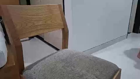 Eli online show from January 8, 6:05 am