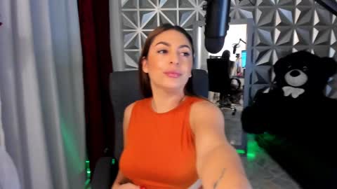 Snapshot of magicvenus111 chatting on January 29, 11:46 pm Venus online show from January 29, 11:46 pm