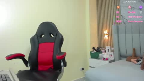 magievans1 online show from October 17, 12:41 pm