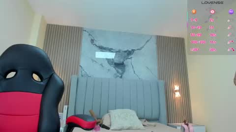 magievans1 online show from April 22, 12:07 pm