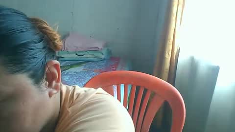 Snapshot of magiietaylor_ chatting on October 12, 5:56 pm Maggie Taylor online show from October 12, 5:56 pm