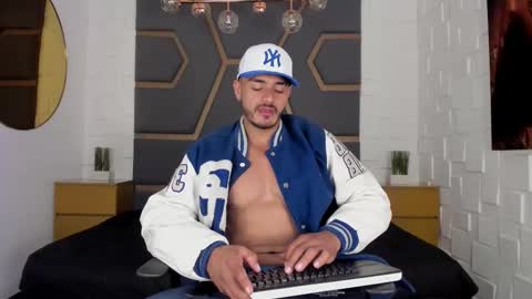 Magnusclark online show from September 11, 7:14 pm