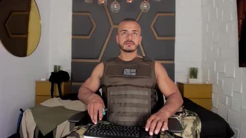 Magnusclark online show from September 12, 6:30 pm