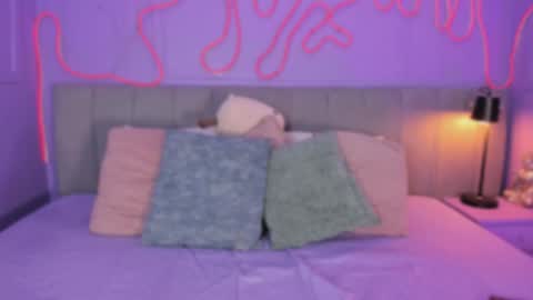 Mai online show from November 28, 7:49 pm