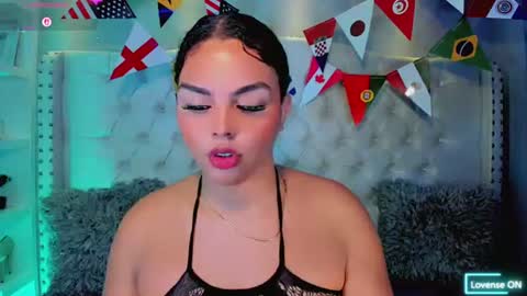 Snapshot of maia_hotts chatting on June 11, 8:51 pm CamiiGarcia online show from June 11, 8:51 pm