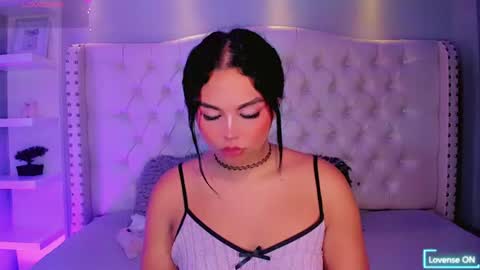 Snapshot of maia_hotts chatting on July 2, 8:15 pm CamiiGarcia online show from July 2, 8:15 pm