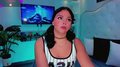Snapshot of maia_hotts chatting on July 17, 10:47 pm CamiiGarcia online show from July 17, 10:47 pm