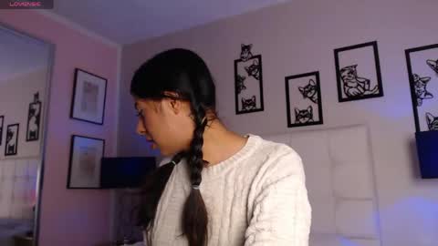 Maia Reficco online show from April 16, 12:28 pm