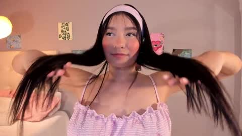 Maia online show from April 12, 3:06 pm