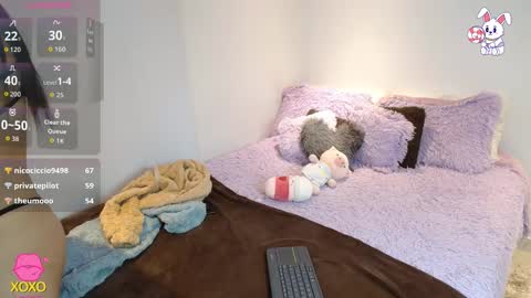 Snapshot of maiaa_evans chatting on December 2, 6:41 am t online show from December 2, 6:41 am