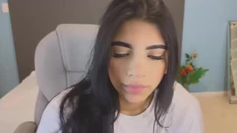 Maiaa Ruiz  online show from September 9, 2:38 pm