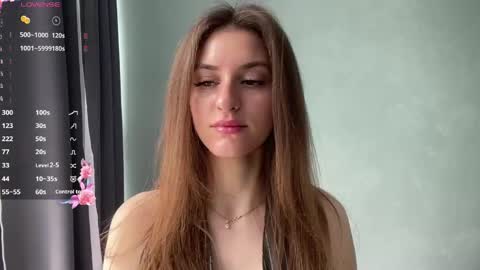 Snapshot of maiabarthe chatting on May 27, 8:11 am M I A online show from May 27, 8:11 am