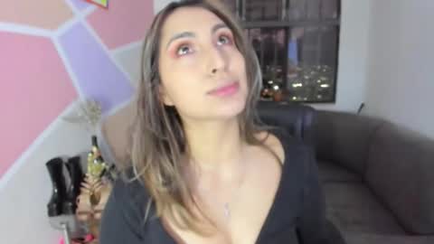   online show from March 7, 11:35 pm