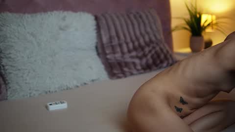  Maia  online show from October 16, 5:52 am