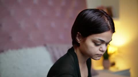  Maia  online show from October 26, 10:58 pm