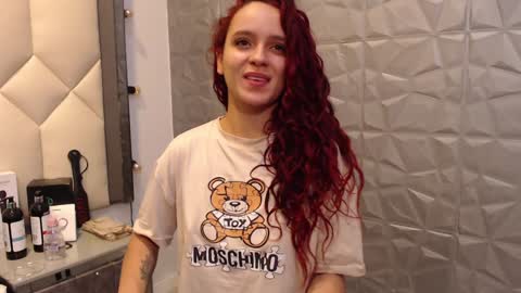 Snapshot of maiapark chatting on December 7, 12:35 pm Maia  online show from December 7, 12:35 pm