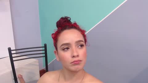 Snapshot of maiapark chatting on February 21, 6:04 pm Maia  online show from February 21, 6:04 pm