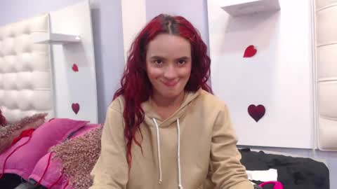 Snapshot of maiapark chatting on March 8, 9:18 pm Maia  online show from March 8, 9:18 pm