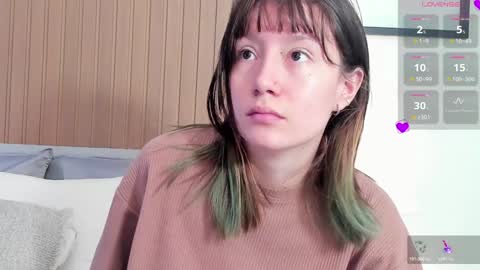 Snapshot of maibys_cute chatting on January 13, 3:45 am maibys online show from January 13, 3:45 am