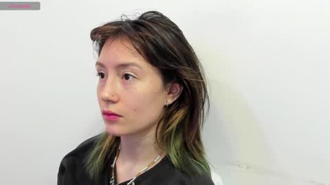 Snapshot of maibys_cute chatting on January 17, 3:55 am maibys online show from January 17, 3:55 am