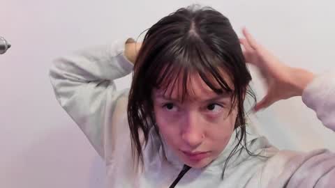 Snapshot of maibys_cute chatting on January 29, 4:05 am maibys online show from January 29, 4:05 am