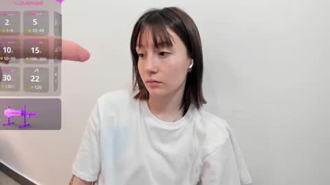 Snapshot of maibys_cute chatting on February 28, 3:48 am maibys online show from February 28, 3:48 am