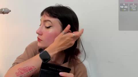 Snapshot of maibys_cute chatting on September 25, 4:38 am maibys online show from September 25, 4:38 am