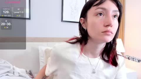 Snapshot of maibys_cute chatting on September 28, 3:45 am maibys online show from September 28, 3:45 am