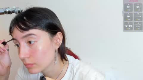 Snapshot of maibys_cute chatting on October 1, 3:34 am maibys online show from October 1, 3:34 am