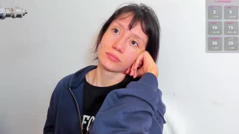 Snapshot of maibys_cute chatting on October 17, 3:42 am maibys online show from October 17, 3:42 am