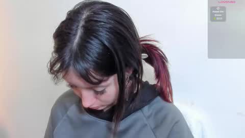 Snapshot of maibys_cute chatting on October 26, 4:07 am maibys online show from October 26, 4:07 am