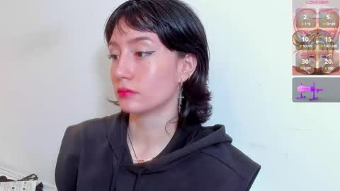 Snapshot of maibys_cute chatting on November 27, 4:25 am maibys online show from November 27, 4:25 am