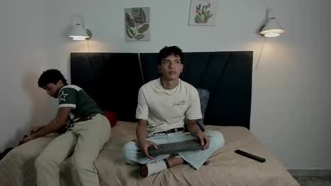 Snapshot of maicol_cum23 chatting on September 28, 1:05 pm maicol_cum23 online show from September 28, 1:05 pm