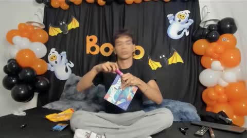 Snapshot of maicol_cum23 chatting on October 9, 1:53 pm maicol_cum23 online show from October 9, 1:53 pm