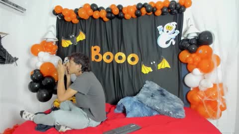 Snapshot of maicol_cum23 chatting on October 13, 2:17 pm maicol_cum23 online show from October 13, 2:17 pm