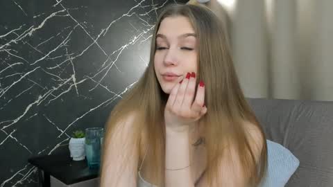 Lucy online show from February 11, 2:13 pm