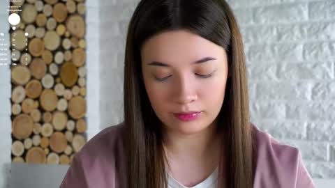 Lucy online show from December 16, 2:05 am