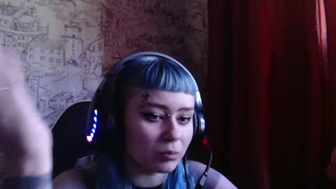 Snapshot of maihaubrick chatting on July 17, 10:22 am Lola online show from July 17, 10:22 am