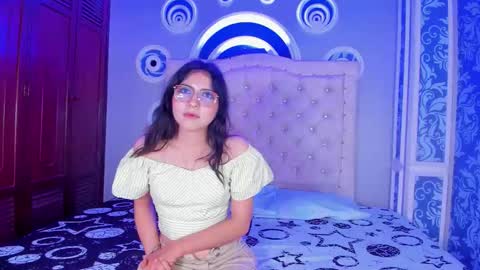 May online show from November 10, 7:02 pm