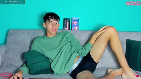 Maikol online show from October 14, 1:01 pm