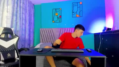 Maikol online show from April 20, 12:19 pm