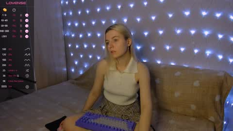 Your kitty online show from December 25, 3:28 pm