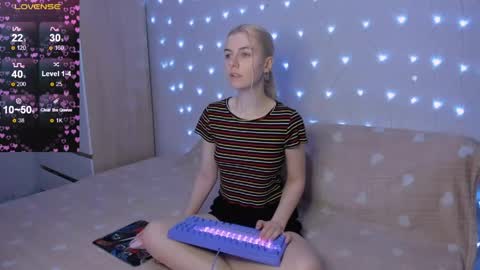 Your kitty online show from April 17, 4:10 pm