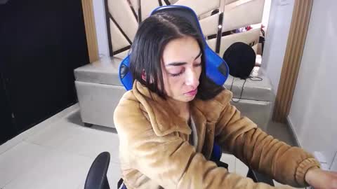 Maily online show from December 18, 2:50 am