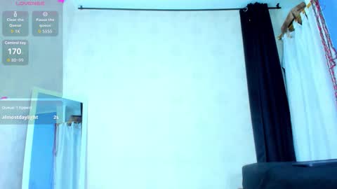 Mailyn online show from December 3, 9:46 pm