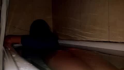 Snapshot of maipi2 chatting on November 1, 9:55 am Maipi online show from November 1, 9:55 am