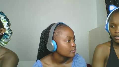 maira luv1 online show from February 19, 9:44 pm