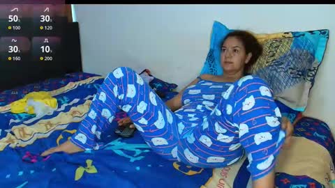 Snapshot of maira_milf chatting on September 11, 10:59 am Maira online show from September 11, 10:59 am