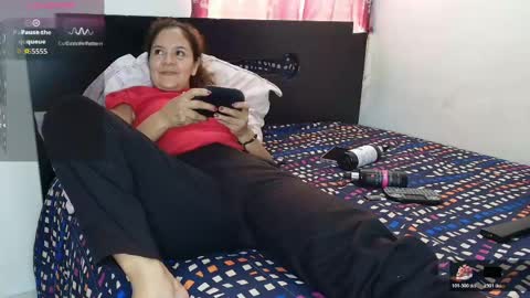Snapshot of maira_milf chatting on May 26, 8:27 pm Maira online show from May 26, 8:27 pm